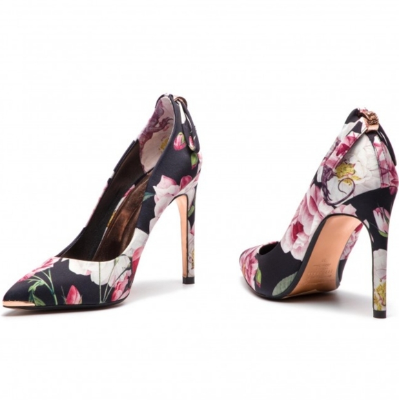 Ted Baker Shoes - 🍒NIB🍒 TED BAKER FLORAL IGUAZU PUMPS